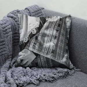 Housse de Coussin Ethnique Noir et Blanc